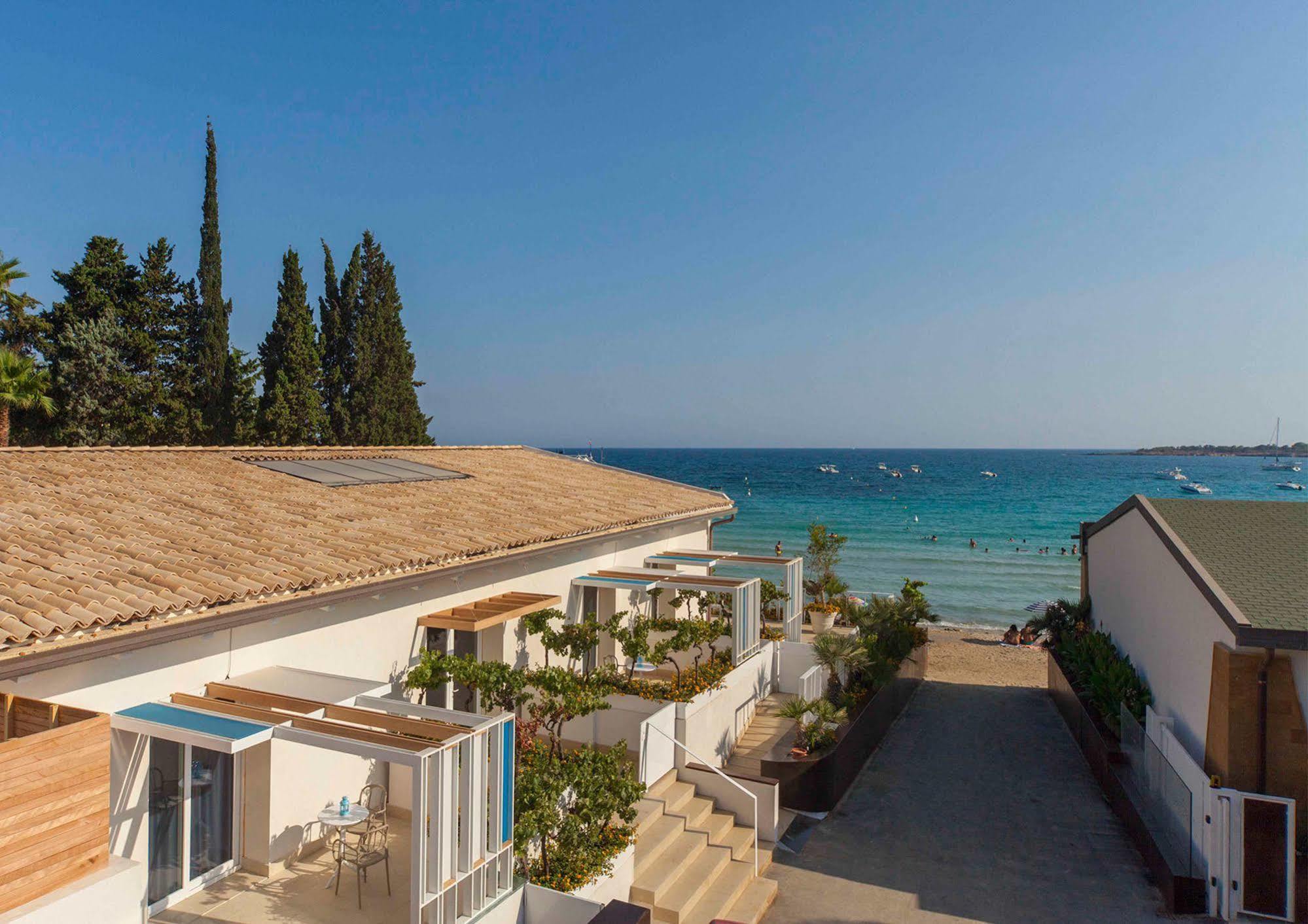 Calapetra Resort Fontane Bianche Bagian luar foto